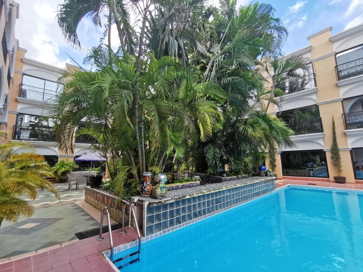 מרידה Hotel Doralba Inn מראה חיצוני תמונה