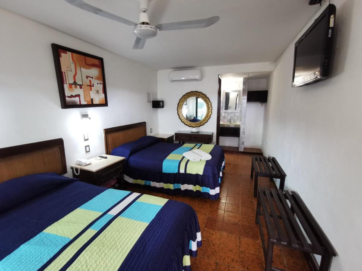 מרידה Hotel Doralba Inn מראה חיצוני תמונה