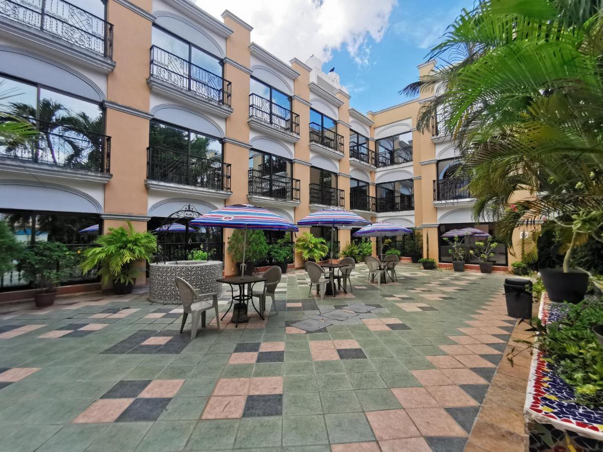 מרידה Hotel Doralba Inn מראה חיצוני תמונה