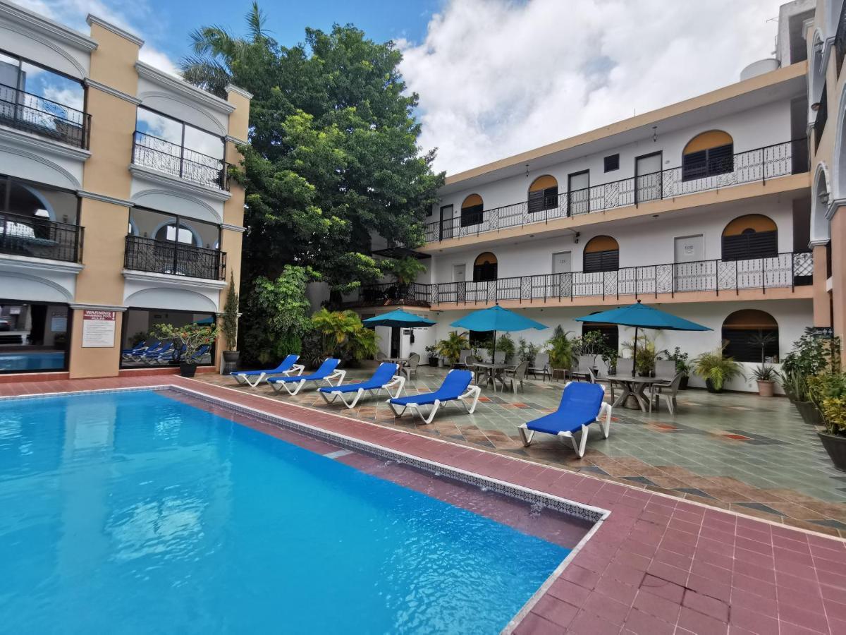 מרידה Hotel Doralba Inn מראה חיצוני תמונה