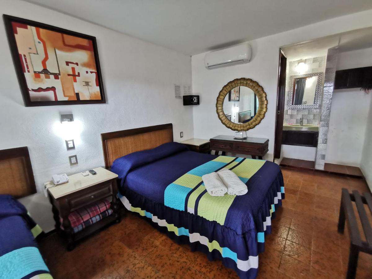 מרידה Hotel Doralba Inn מראה חיצוני תמונה