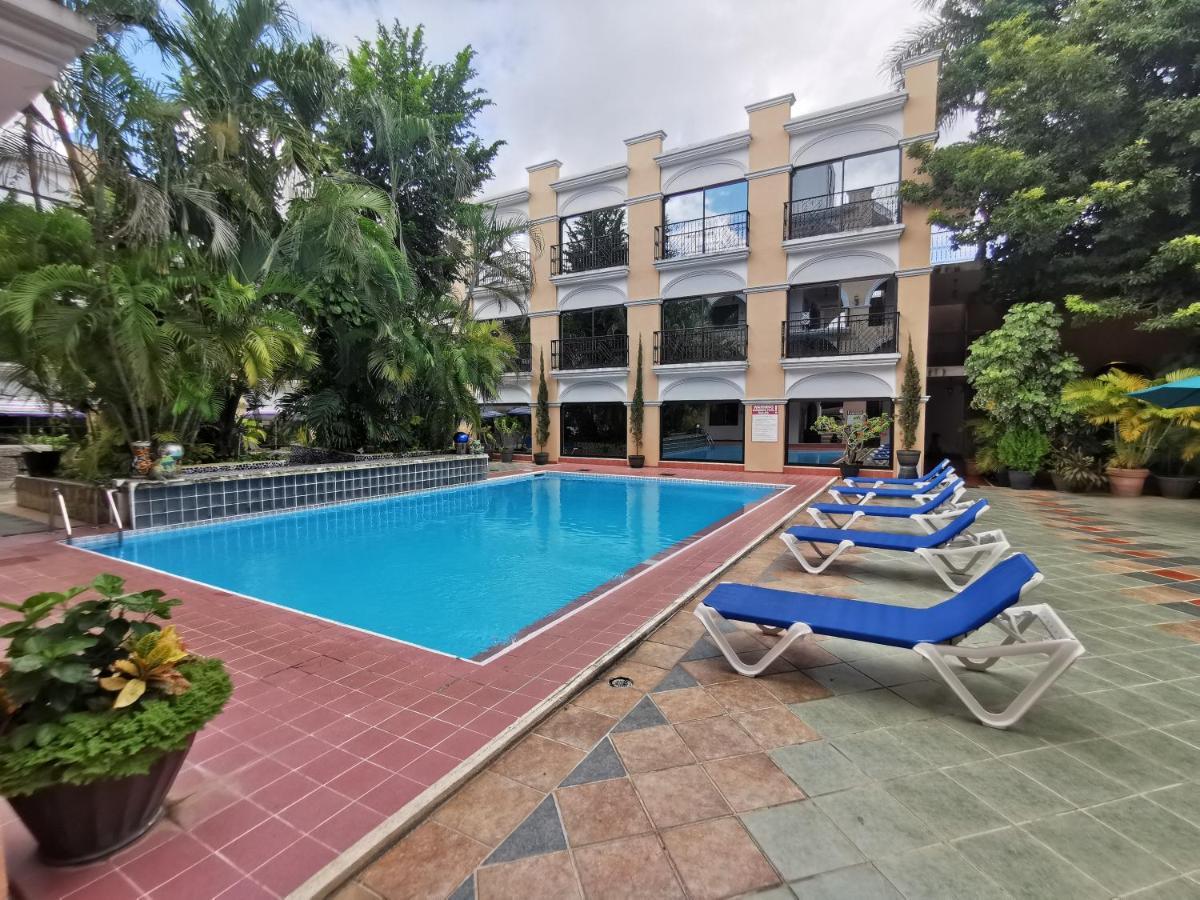 מרידה Hotel Doralba Inn מראה חיצוני תמונה