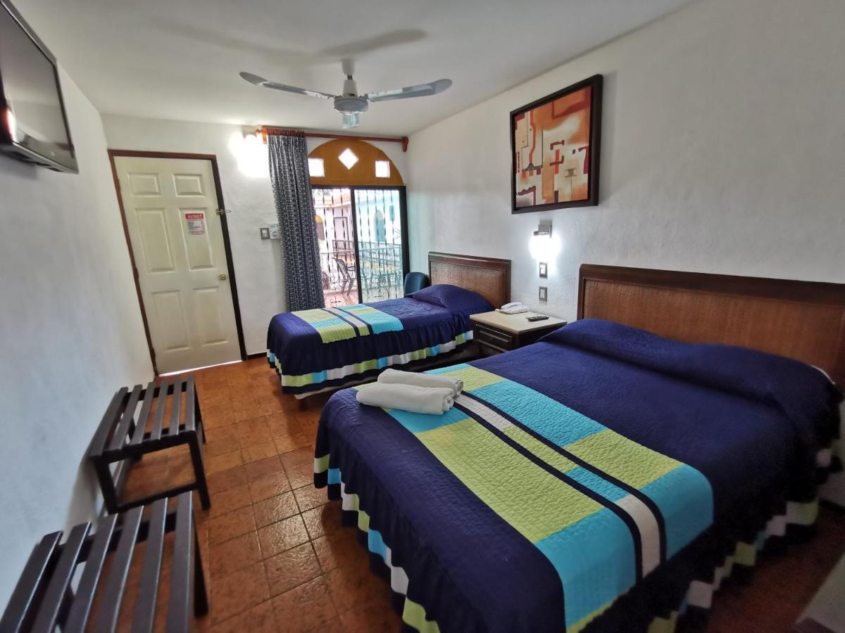 מרידה Hotel Doralba Inn מראה חיצוני תמונה