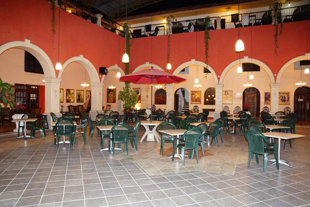 מרידה Hotel Doralba Inn מראה חיצוני תמונה